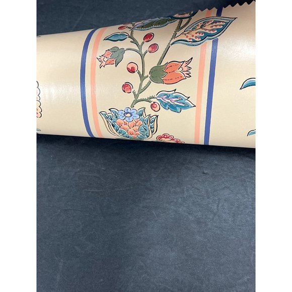 Vintage Prepasted Strippable Double Roll C&A Wallcoverings Inc. Shabby Chic Pink - Picture 2 of 9